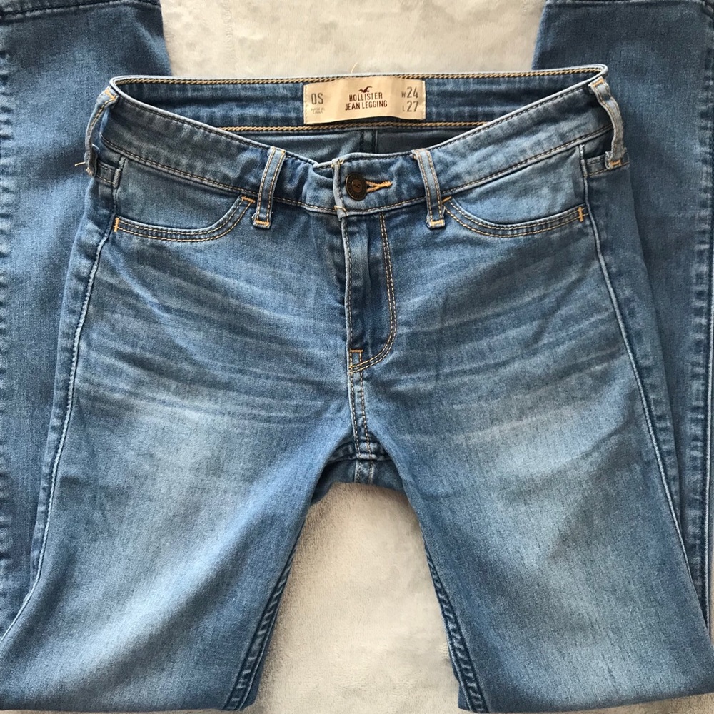 Hollister light wash‎ jeans